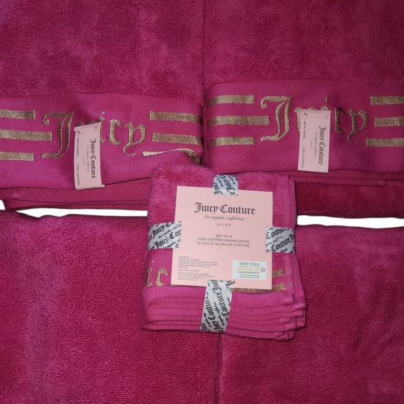 Juicy Couture Fuchsia Towel Set with Gold Accents - Picture 3 of 10